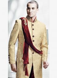 Сливочный эксклюзивный индийский свадебный мужской костюм из шёлка