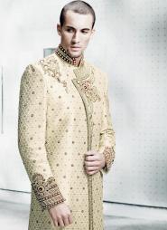 Кремовый национальный свадебный мужской костюм из шёлка, Индия