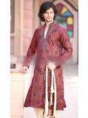 Кремово-красный мужской индийский национальный костюм из парчи, украшенный вышивкой, стразами, бисером и пайетками