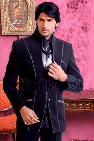 Вечерний / свадебный мужской костюм-тройка (с жилетом) цвета тёмного индиго + рубашка + галстук с брошью