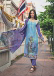 Голубое индийское платье / костюм, с длинными рукавами, украшенное цветным принтом и вышивкой