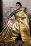 *Серебристое и золотое роскошное вечернее свадебное индийское сари из натурального шёлка, украшенное вышивкой люрексом