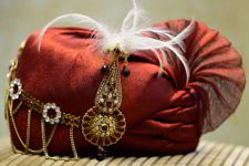 Бордовый национальный индийский свадебный мужской тюрбан / чалма / сафа с брошью