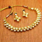 *Молочное и золотое индийское украшение на шею со стразами, искусственными камнями