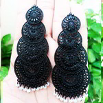 *Серые латунные индийские серьги с перламутровыми бусинками