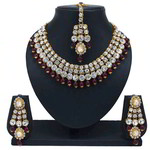 *Бордовое и золотое индийское украшение на шею со стразами