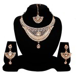 *Молочное и золотое индийское украшение на шею со стразами