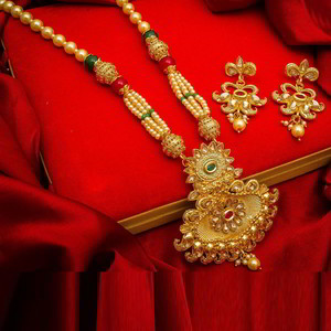 Золотое индийское украшение на шею со стразами, перламутровыми бусинками