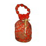 *Оранжевая шёлковая сумочка-мешочек, украшенная вышивкой