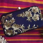 Синяя индийская сумочка-клатч, украшенная вышивкой с бисером и пайетками