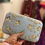 Серый индийский женский клатч, украшенный вышивкой