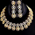 *Молочные, цвета меди и золотые медные индийское украшение на шею со стразами