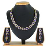 *Золотые индийское украшение на шею со стразами