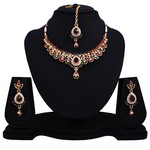 *Бордовое, золотое и красное индийское украшение на шею со стразами