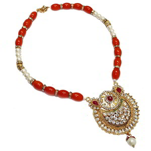 Оранжевое и золотое индийское украшение на шею со стразами, бисером, перламутровыми бусинками