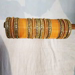 *Золотой индийский браслет со стразами