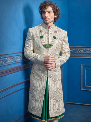 Кремовый индийский свадебный мужской костюм из шёлка-сырца