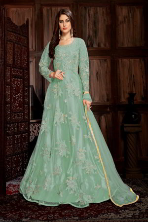 Голубое длинное платье / анаркали / костюм из фатина, украшенное вышивкой