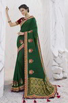 *Зелёное интересное красивое современное индийское сари из креп-жоржета и атласа, украшенное вышивкой