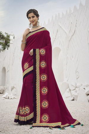 Пурпурное индийское сари из креп-жоржета и атласа, украшенное вышивкой