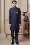 Тёмно-синий с чёрным национальный индийский мужской костюм