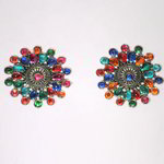 *Разноцветные и золотые индийские серьги со стразами