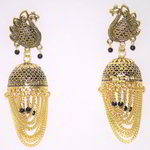 *Чёрные, золотые и серые индийские серьги с бисером