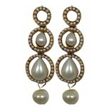 *Молочные и золотые индийские серьги из латуни с перламутровыми бусинками