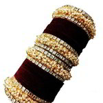 *Бордовый, золотой и красный индийский браслет с бисером