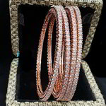 *Молочный индийский браслет