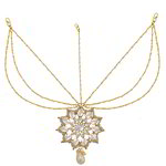 *Молочное и золотое латунное индийское украшение на голову (манг-тика) с перламутровыми бусинками