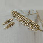 *Молочное и золотое индийское украшение на шею с искусственными камнями