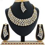 *Молочное и золотое медное индийское украшение на шею со стразами