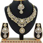 *Молочное и золотое индийское украшение на шею из меди со стразами