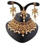 *Бежевое, коричневое и золотое индийское украшение на шею со стразами