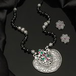*Серебристое и зелёное индийское свадебное украшение (мангалсутра) с искусственными камнями