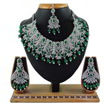 *Зелёное и золотое индийское украшение на шею со стразами