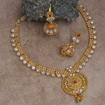 *Молочное и золотое латунное индийское украшение на шею с искусственными камнями, бисером, перламутровыми бусинками