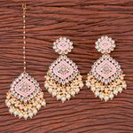 *Золотое и розовое латунное индийское украшение на голову (манг-тика) с искусственными камнями, бисером, перламутровыми бусинками