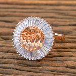 *Молочное и золотое латунное женское индийское кольцо со стразами