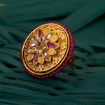 *Молочное и золотое латунное женское индийское кольцо с бисером