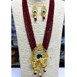 Бордовое, золотое и красное латунное индийское украшение на шею со стразами