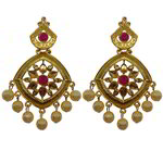*Бордовые, золотые и красные латунные индийские серьги со стразами