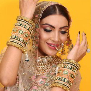 Разноцветный и золотой индийский браслет со стразами, перламутровыми бусинками
