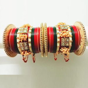 Разноцветный индийский браслет с перламутровыми бусинками