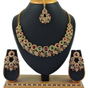 Цвета меди, зелёное и золотое медное индийское украшение на шею со стразами