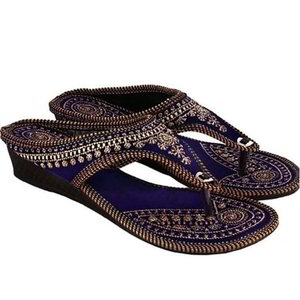 Синяя бархатная индийская женская обувь