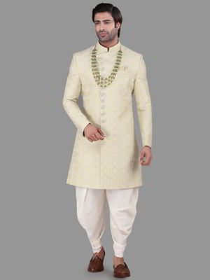 Фисташковый индийский мужской костюм из шёлка