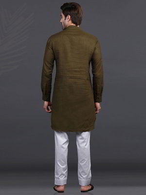 Оливковый индийский национальный мужской костюм из льна