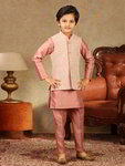 *Розовый и серый шёлковый национальный костюм для мальчика